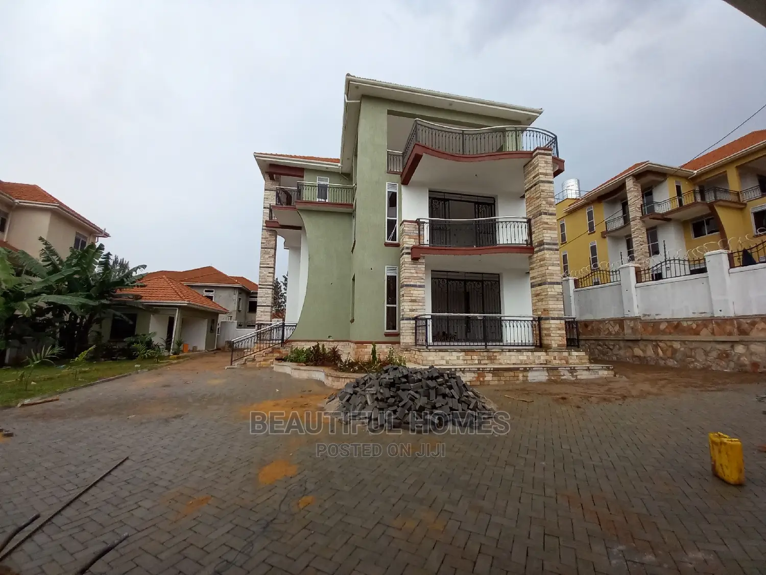 Furnished 6bdrm House in Munyonyo Corporate, Makindye for Sale