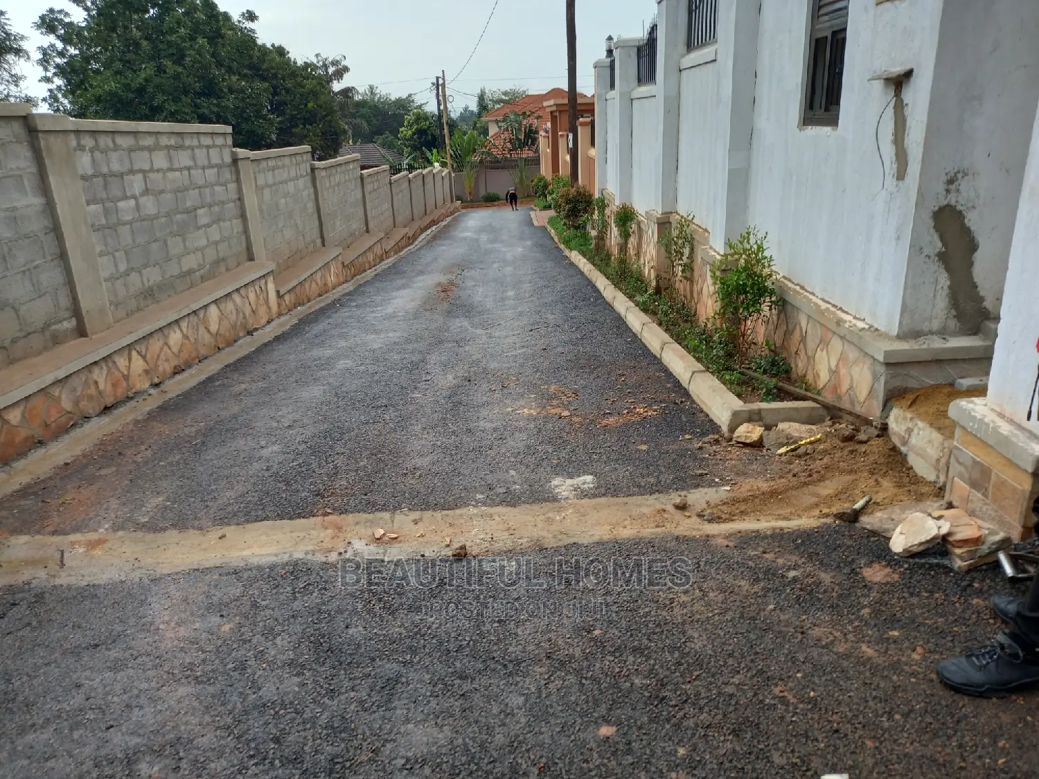 Furnished 6bdrm Mansion in Munyonyo All Tarmack, Makindye for Sale