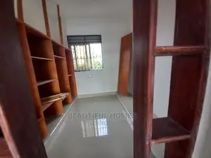 Furnished 6bdrm Duplex in Munyonyo Lake See, Makindye for Sale