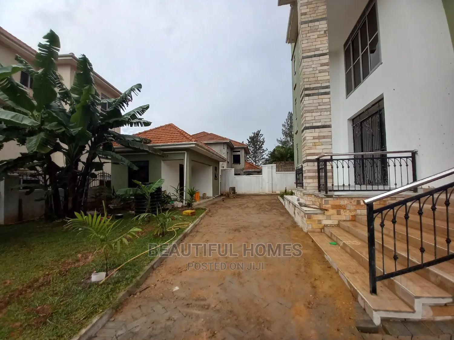 Furnished 6bdrm House in Munyonyo, Makindye for Sale