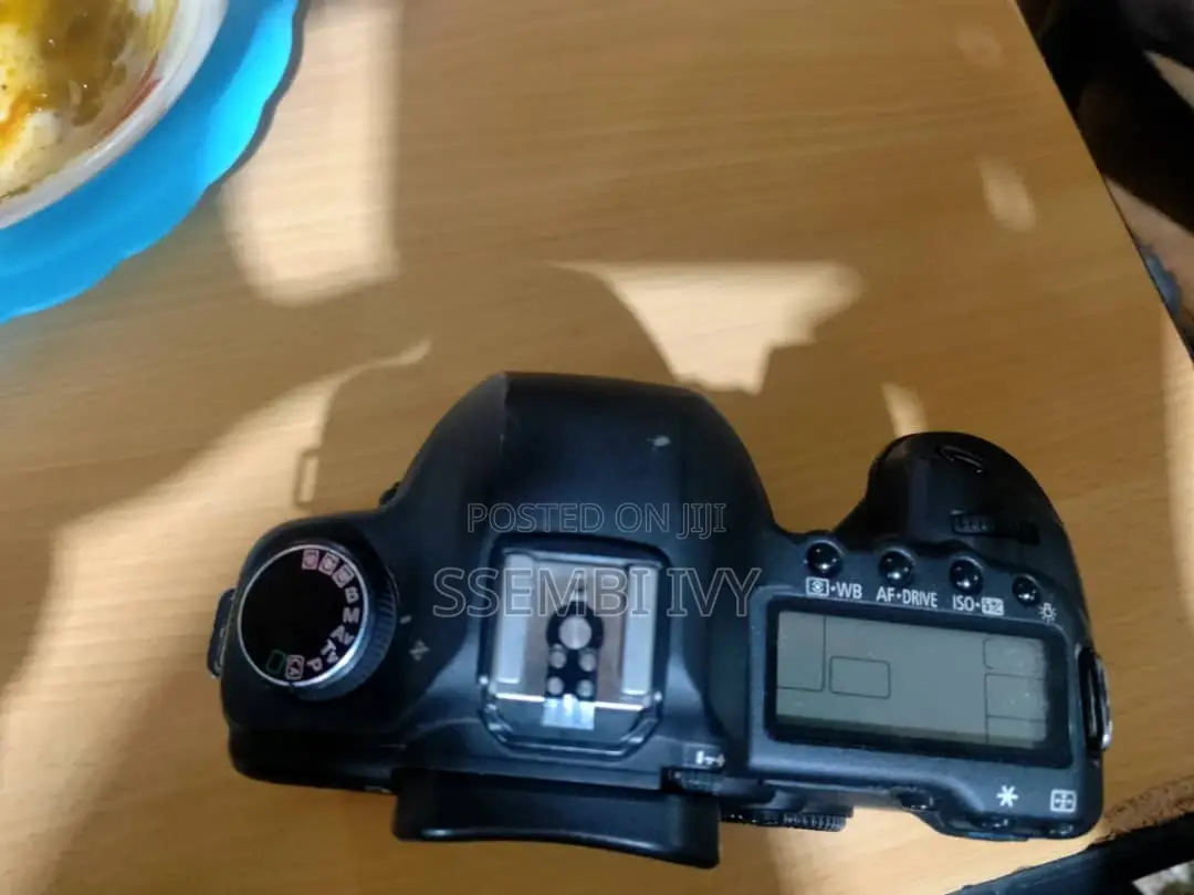 CANON 5D Mark Ii Body.
