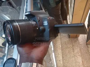 CANON 600D Photo and Video Camera.