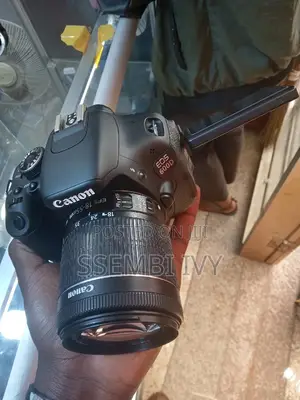 CANON 600D Photo and Video Camera.