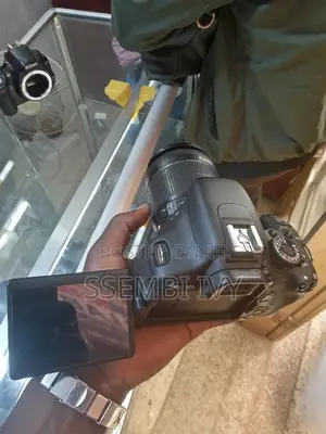 CANON 600D Photo and Video Camera.
