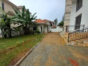 Furnished 6bdrm Mansion in Munyonyo Lake, Makindye for Sale