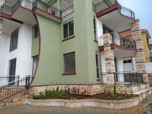 Furnished 6bdrm Duplex in Munyonyo Wealthy, Makindye for Sale