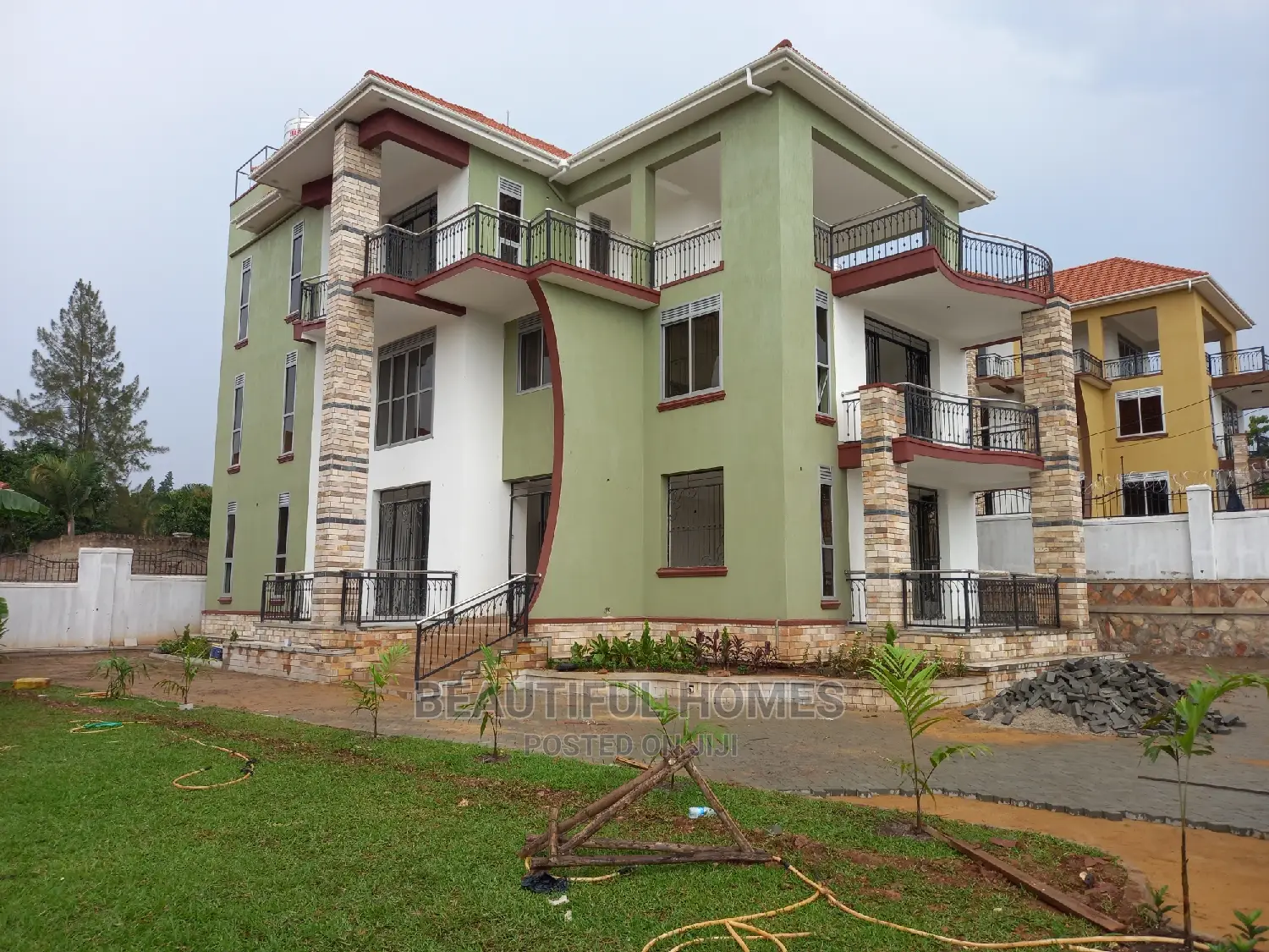 Furnished 6bdrm House in Munyonyo, Makindye for Sale