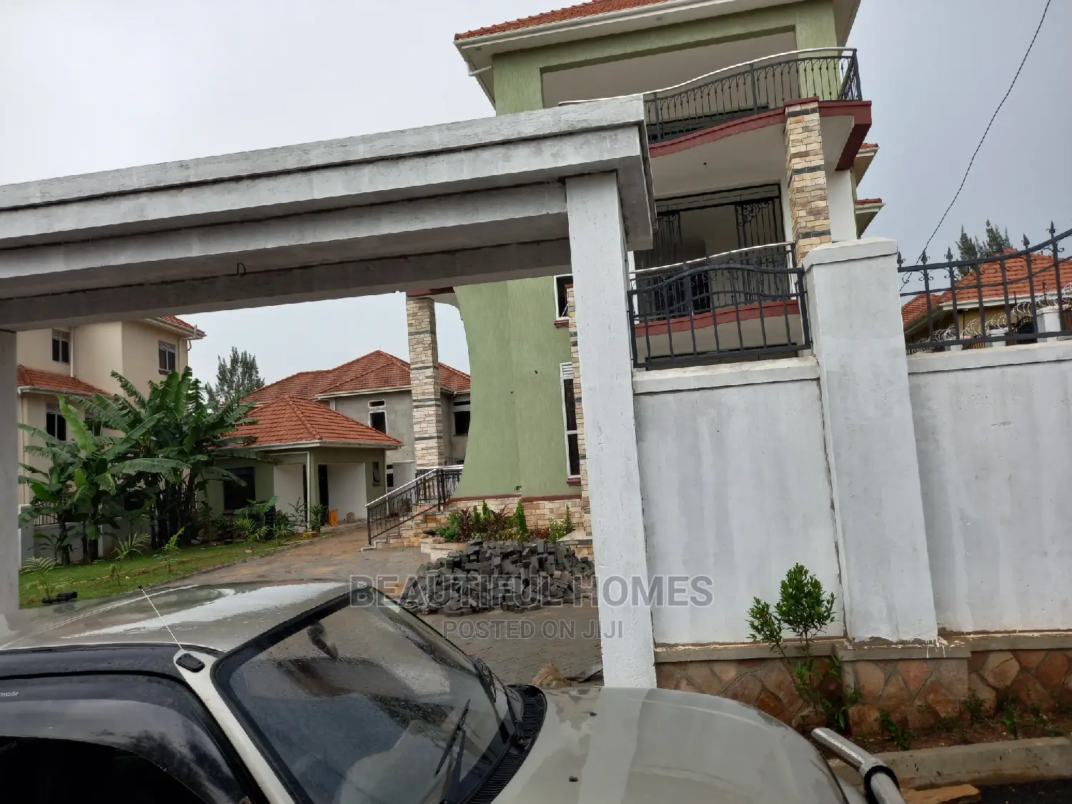Furnished 6bdrm Mansion in Munyonyo, Central Division for Sale
