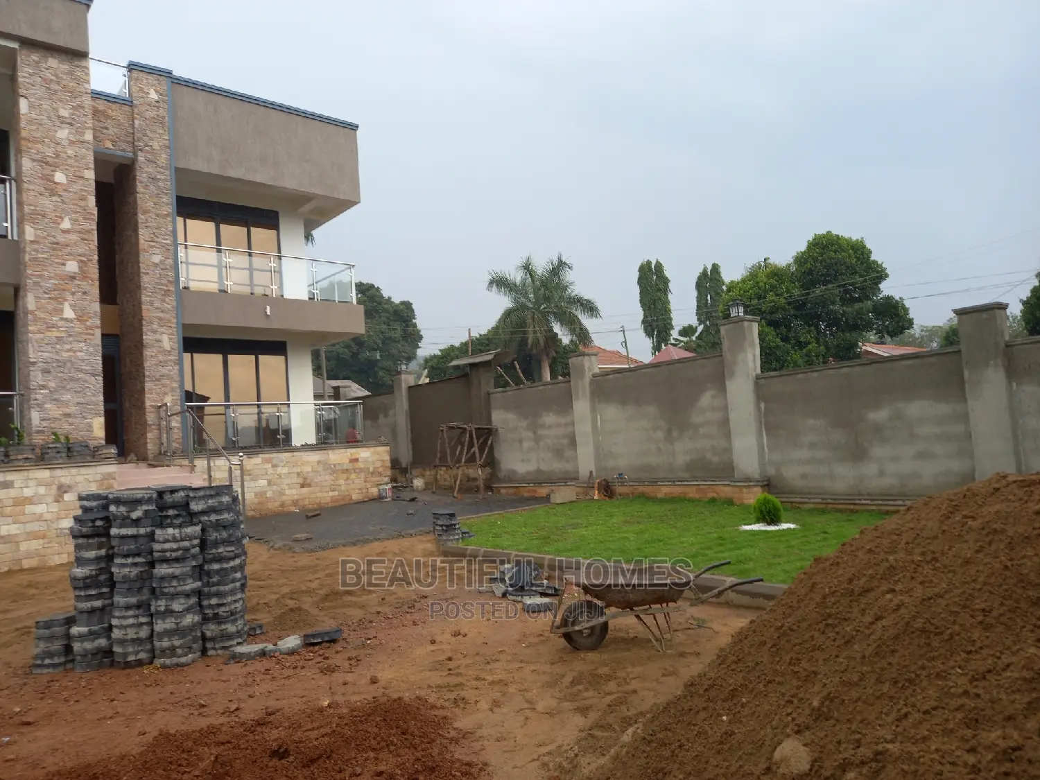 Furnished 6bdrm Mansion in Munyonyo Lake View, Central Division
