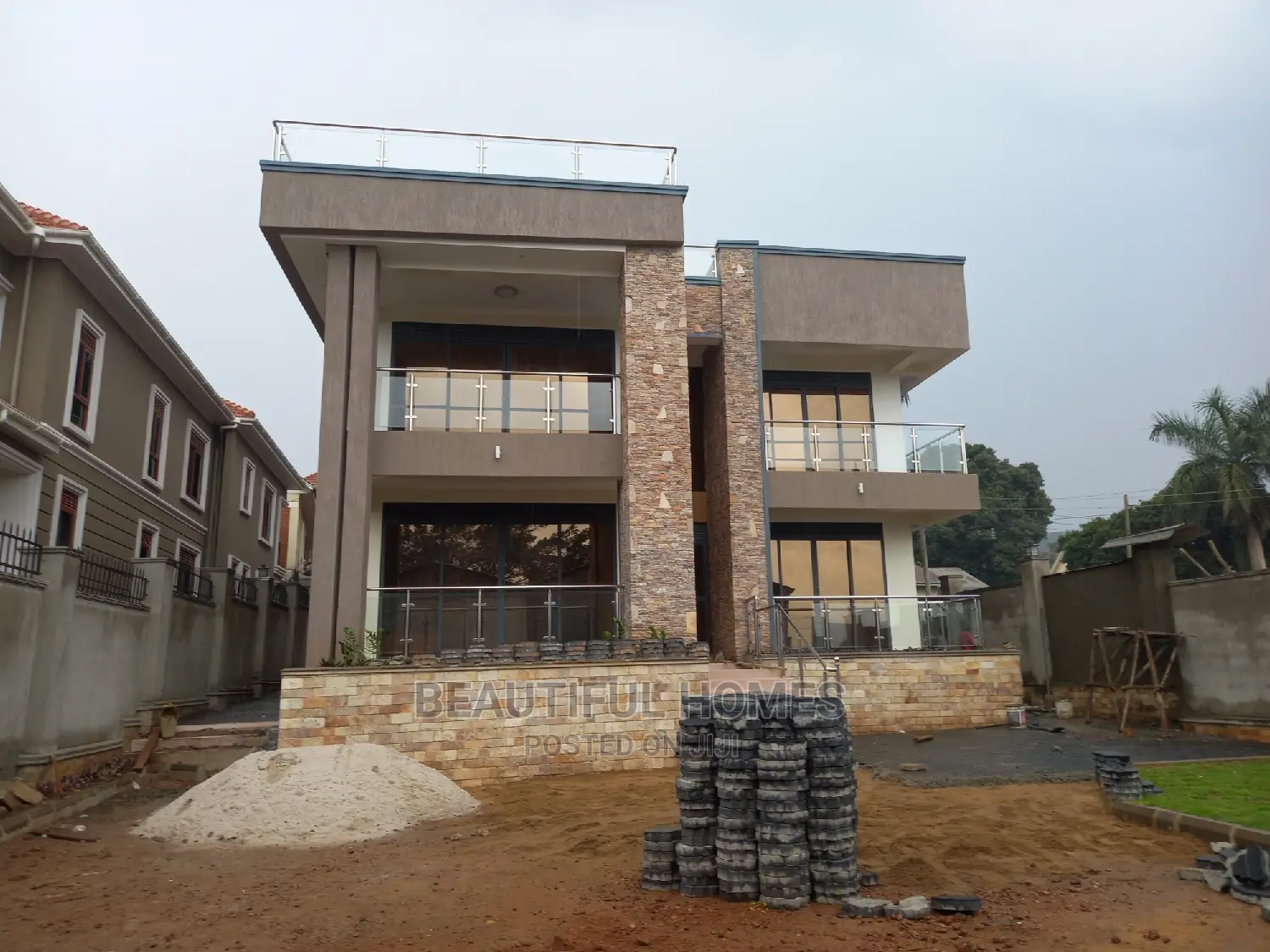 Furnished 6bdrm Mansion in Munyonyo Lake View, Central Division