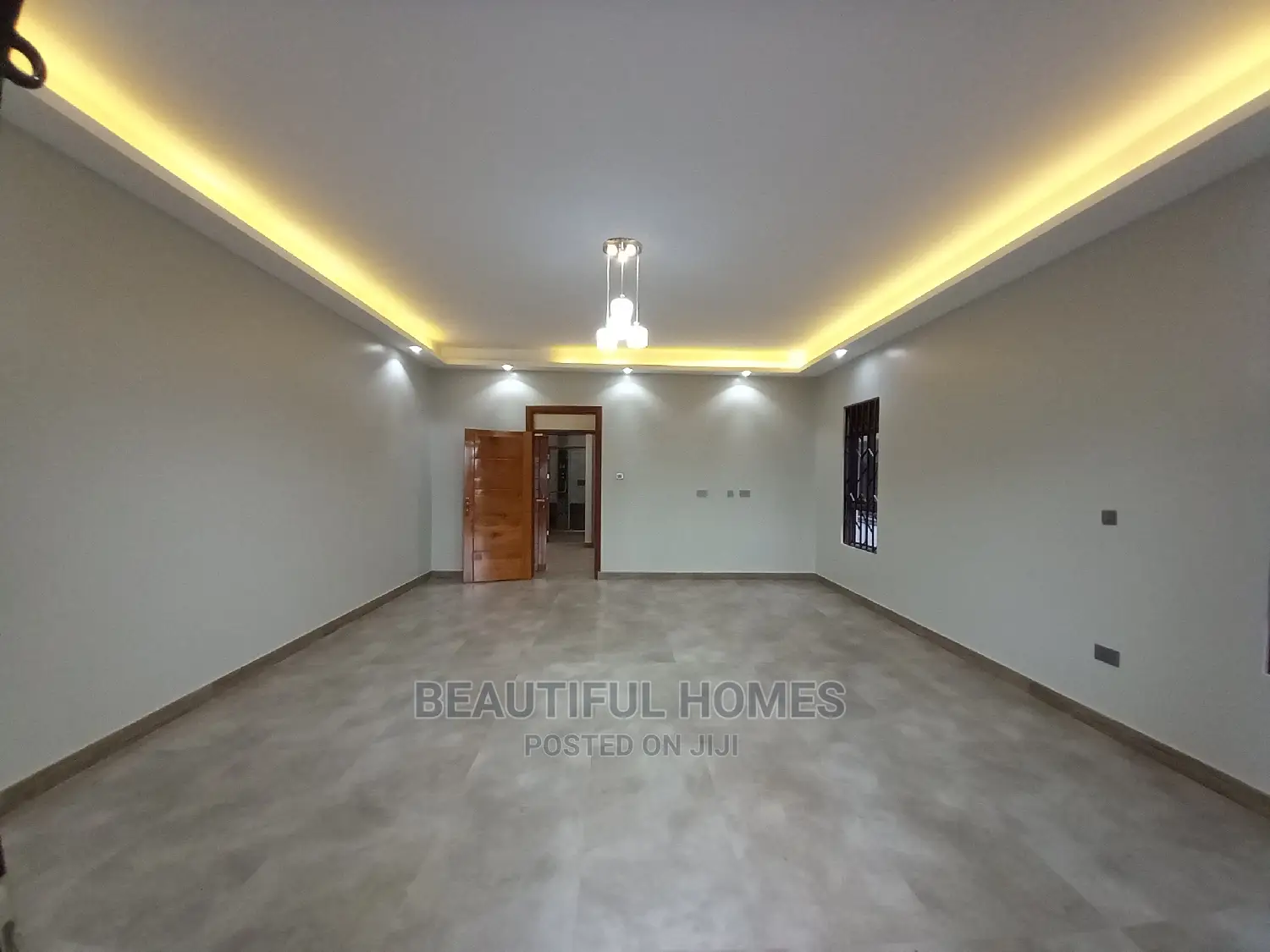 Furnished 6bdrm Mansion in Munyonyo Corporate, Makindye for Sale