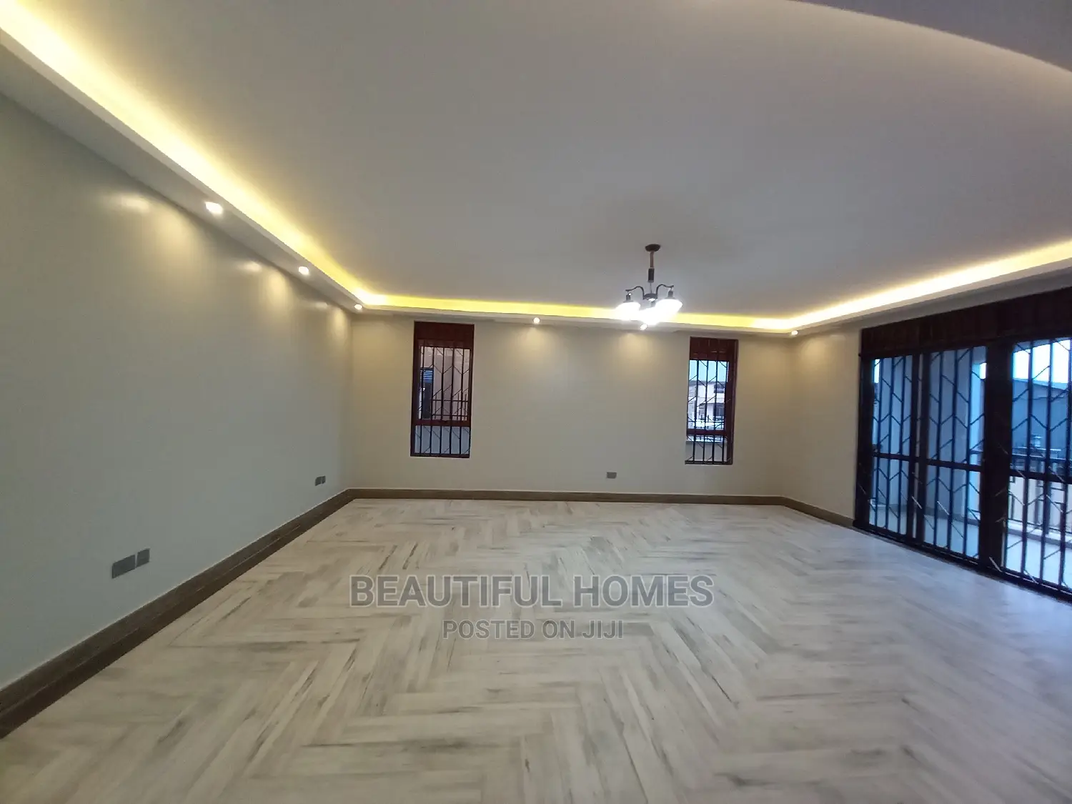 Furnished 6bdrm Mansion in Munyonyo Wealthy, Makindye for Sale