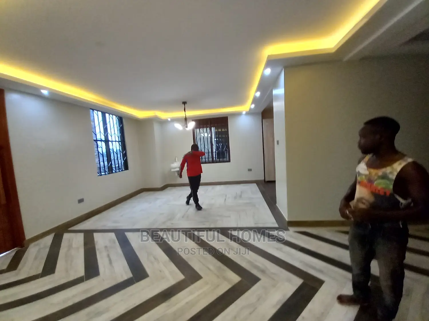 Furnished 6bdrm Mansion in Munyonyo, Makindye for Sale