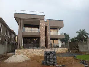 Furnished 6bdrm Duplex in Munyonyo, Makindye for Sale