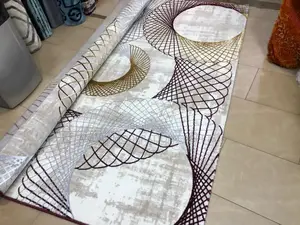 Center Carpets