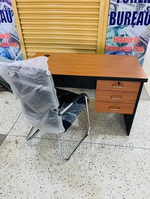 Combo (1.4meters Desk, Visitor Chair)