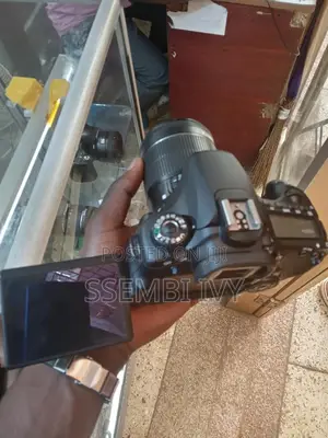 CANON EOS 60D Camera
