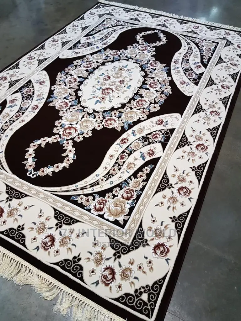 Center Carpets