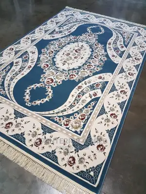 Center Carpets