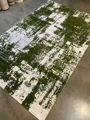 Center Carpets