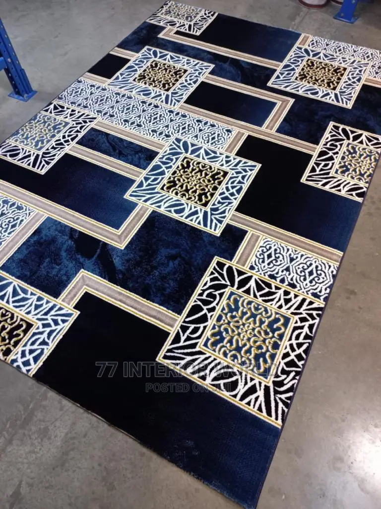 Center Carpets