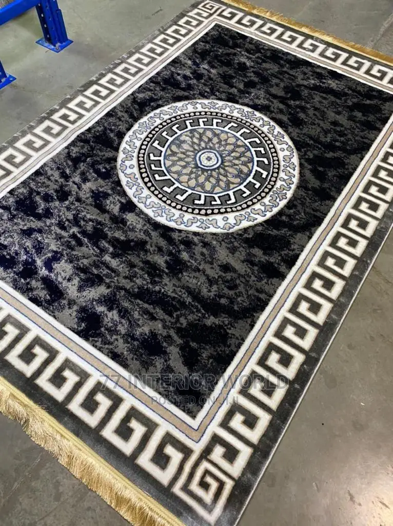 Center Carpets