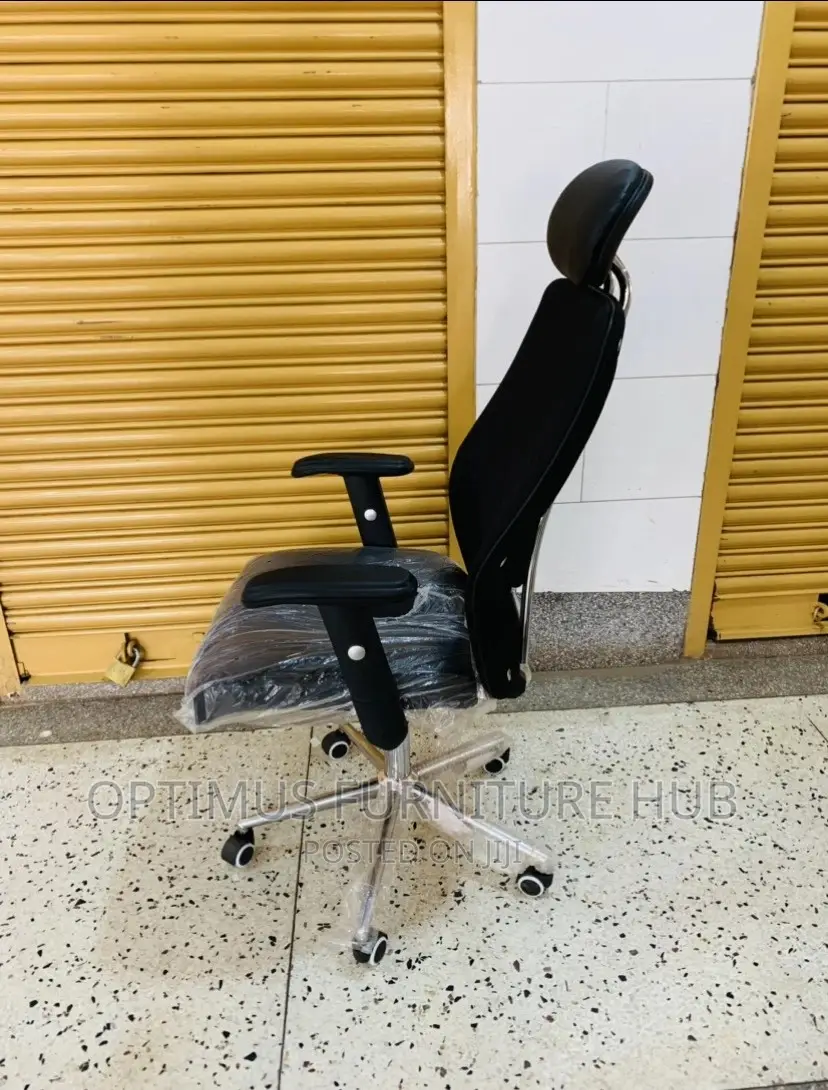 Metal Supported Office Chair