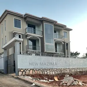 6bdrm Block of Flats in After Munyonyo, Central Division for Sale