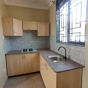 6bdrm Block of Flats in After Munyonyo, Central Division for Sale