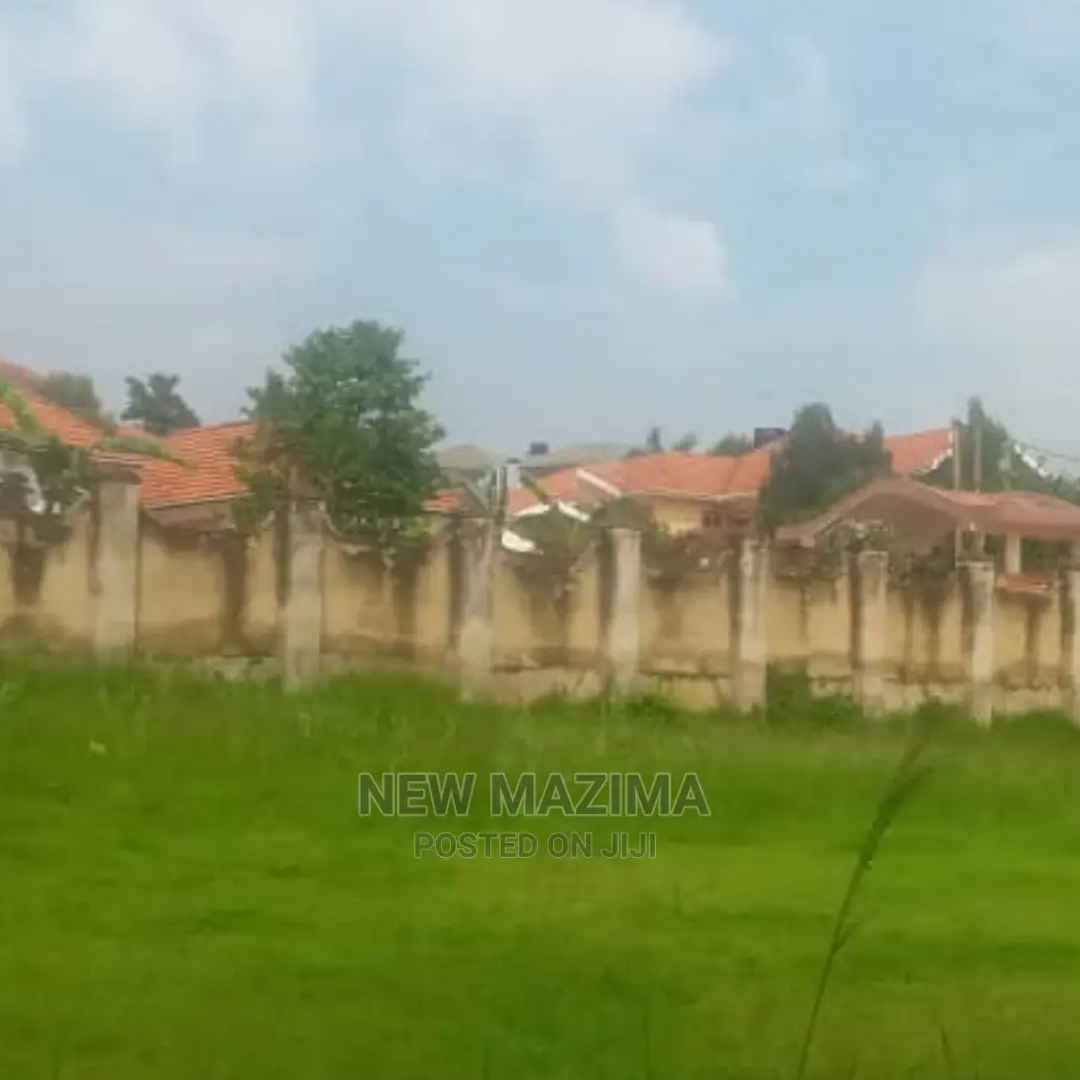 Very Prime 23 Decimals Quicksale in Heart of Buziga Heights