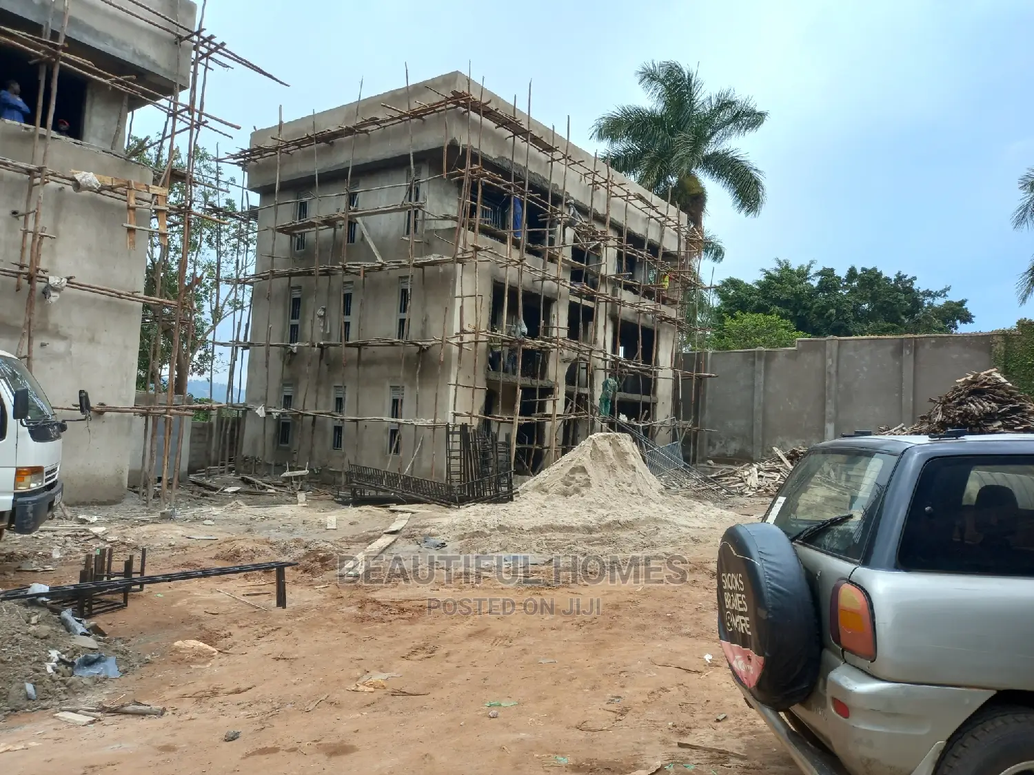 Furnished 3bdrm Apartment in Muyenga, Central Division for Sale