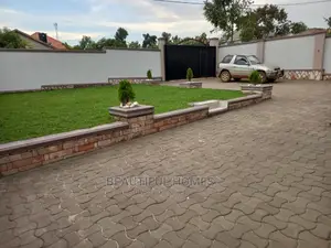 Furnished 4bdrm House in Kira for Sale