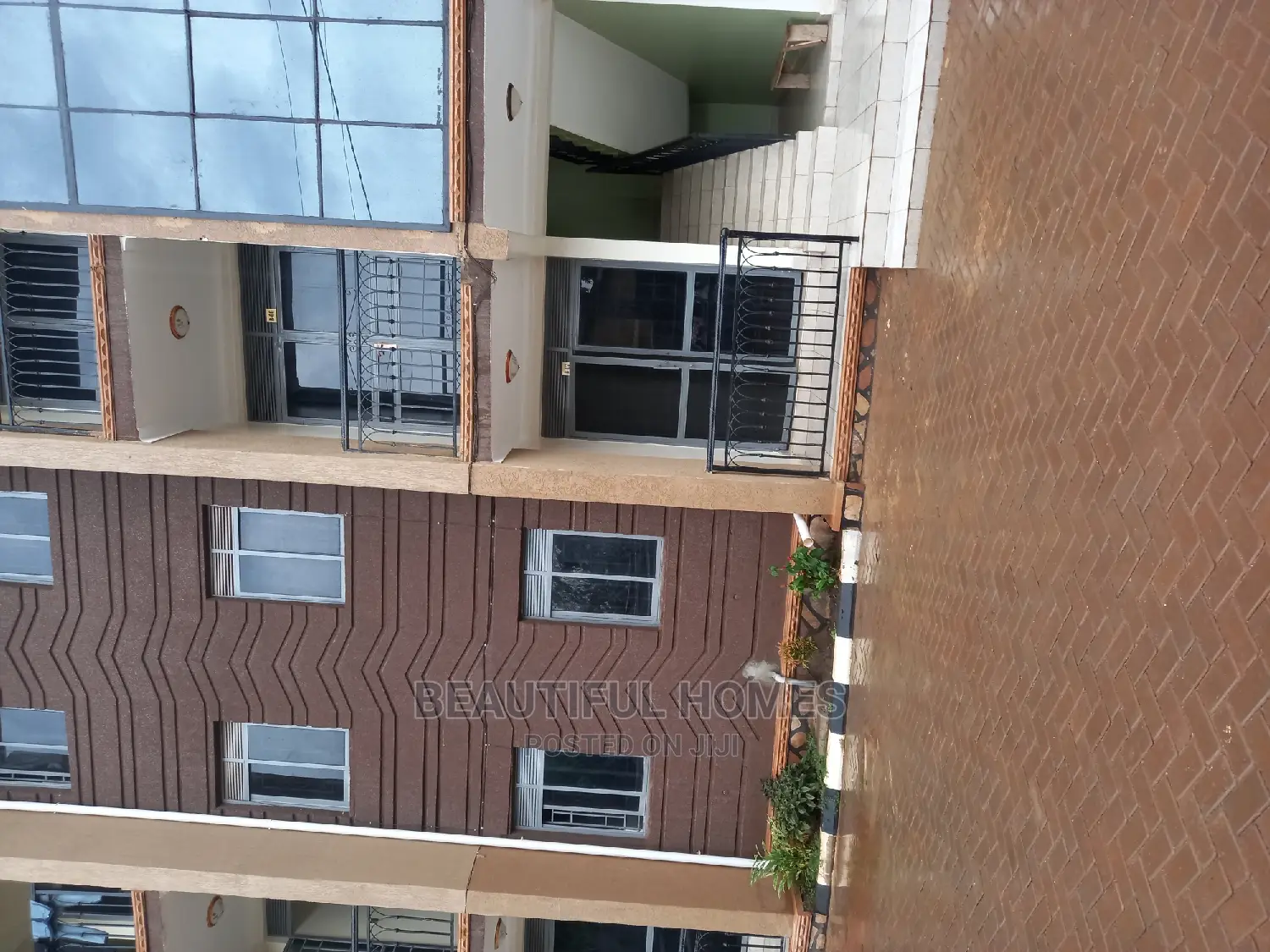 Furnished 2bdrm Apartment in Kira Corporate for Sale