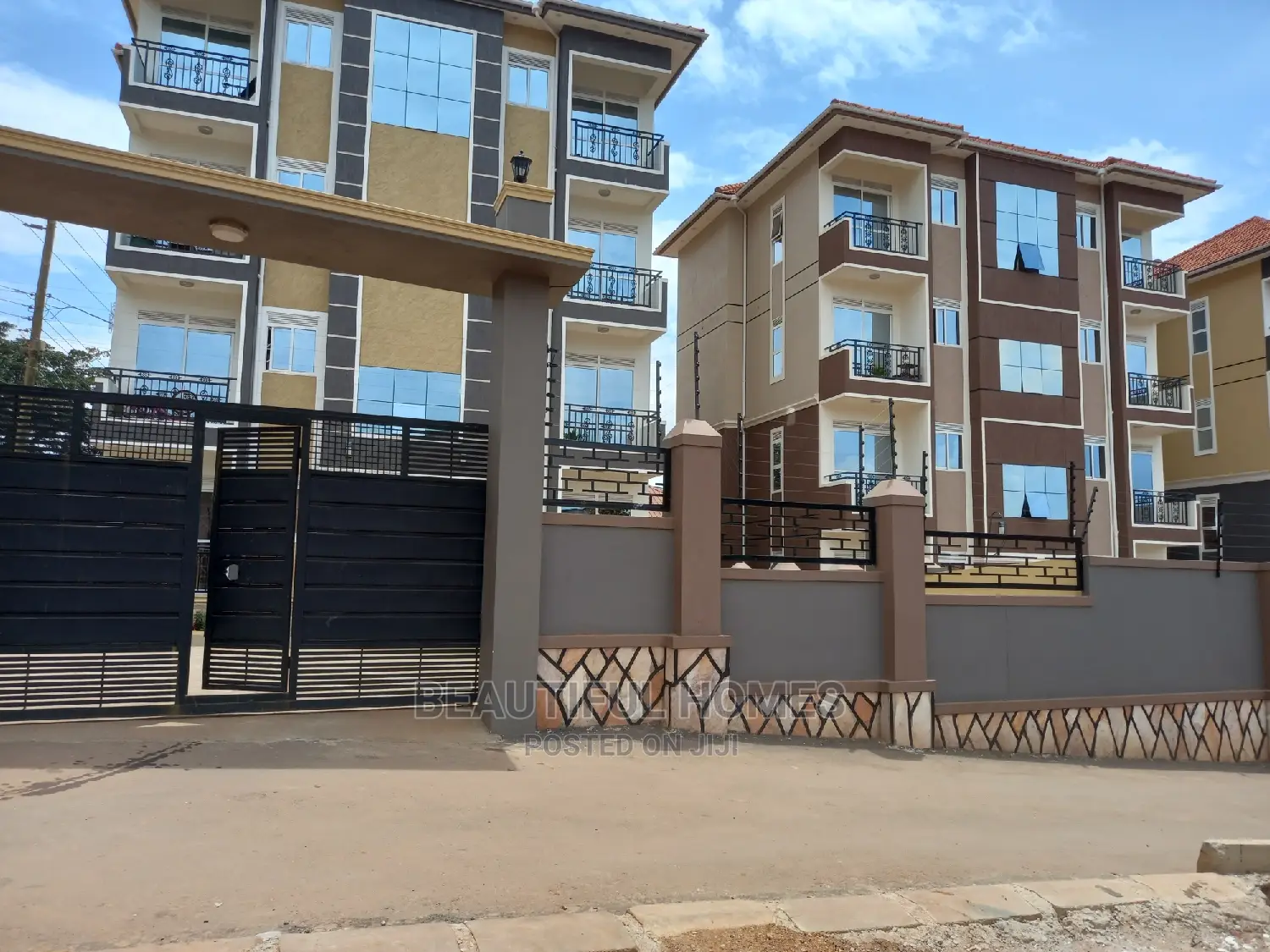 Furnished 2bdrm Apartment in Kira for Sale