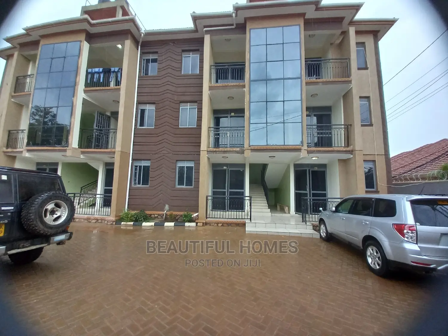Furnished 2bdrm Apartment in Kira for Sale