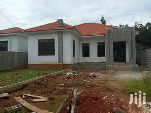 Kira Mamerito Road Beautiful House on Sell