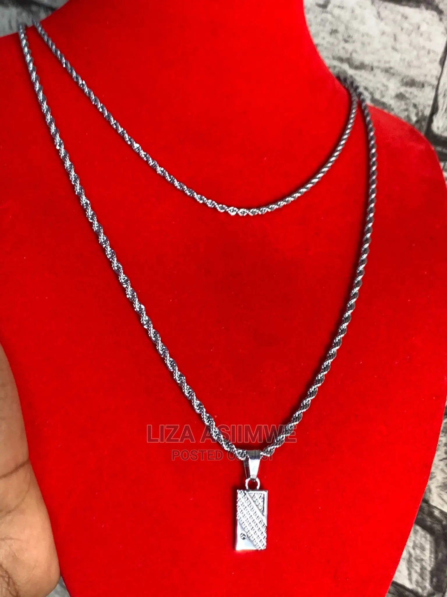 Men’S Simple Necklaces Available