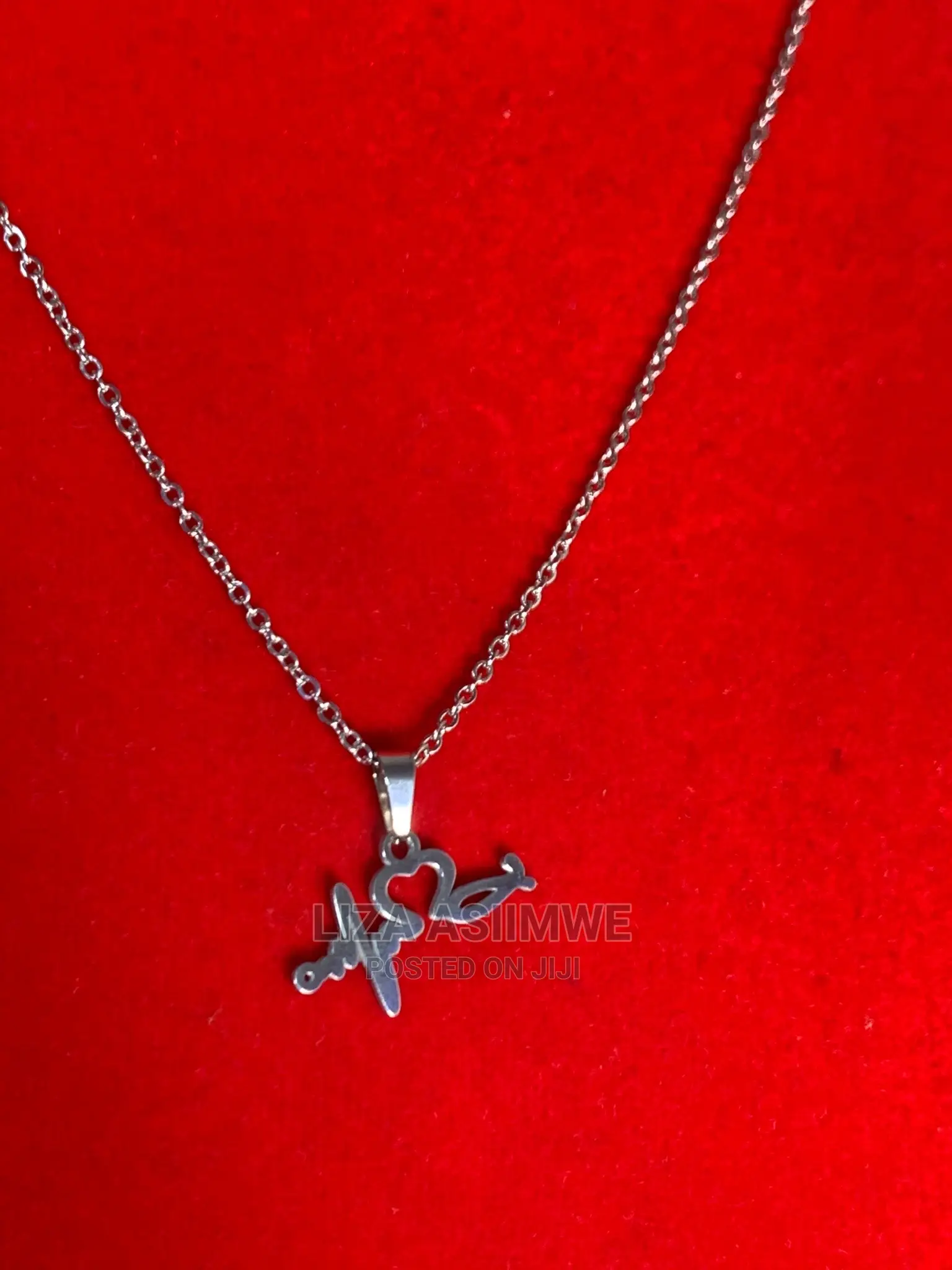 Lady’S Simple Necklaces Available