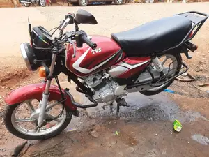 Keeway RKS 125 2021 Red