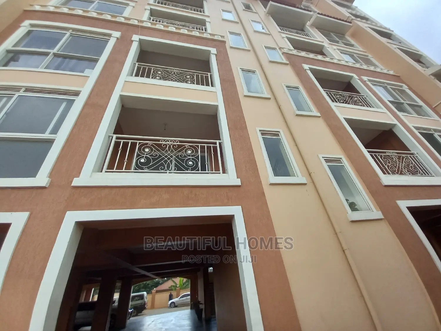 Furnished 2bdrm Condo in Bukoto, Central Division for Sale
