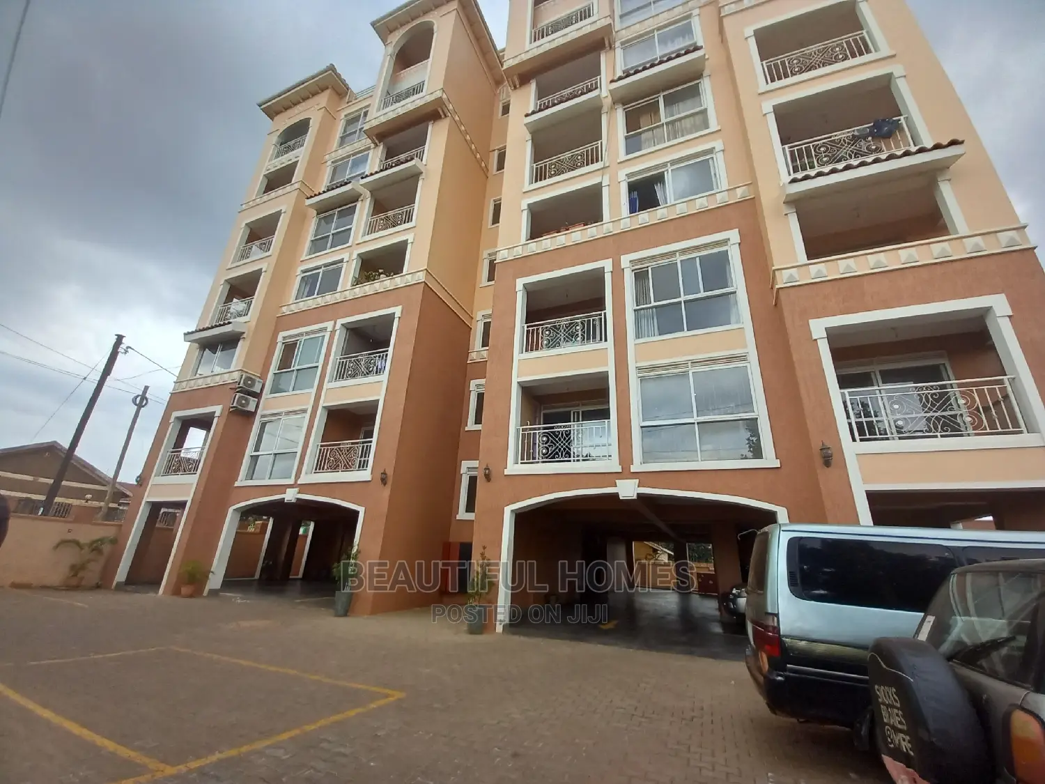 Furnished 2bdrm Condo in Bukoto, Central Division for sale