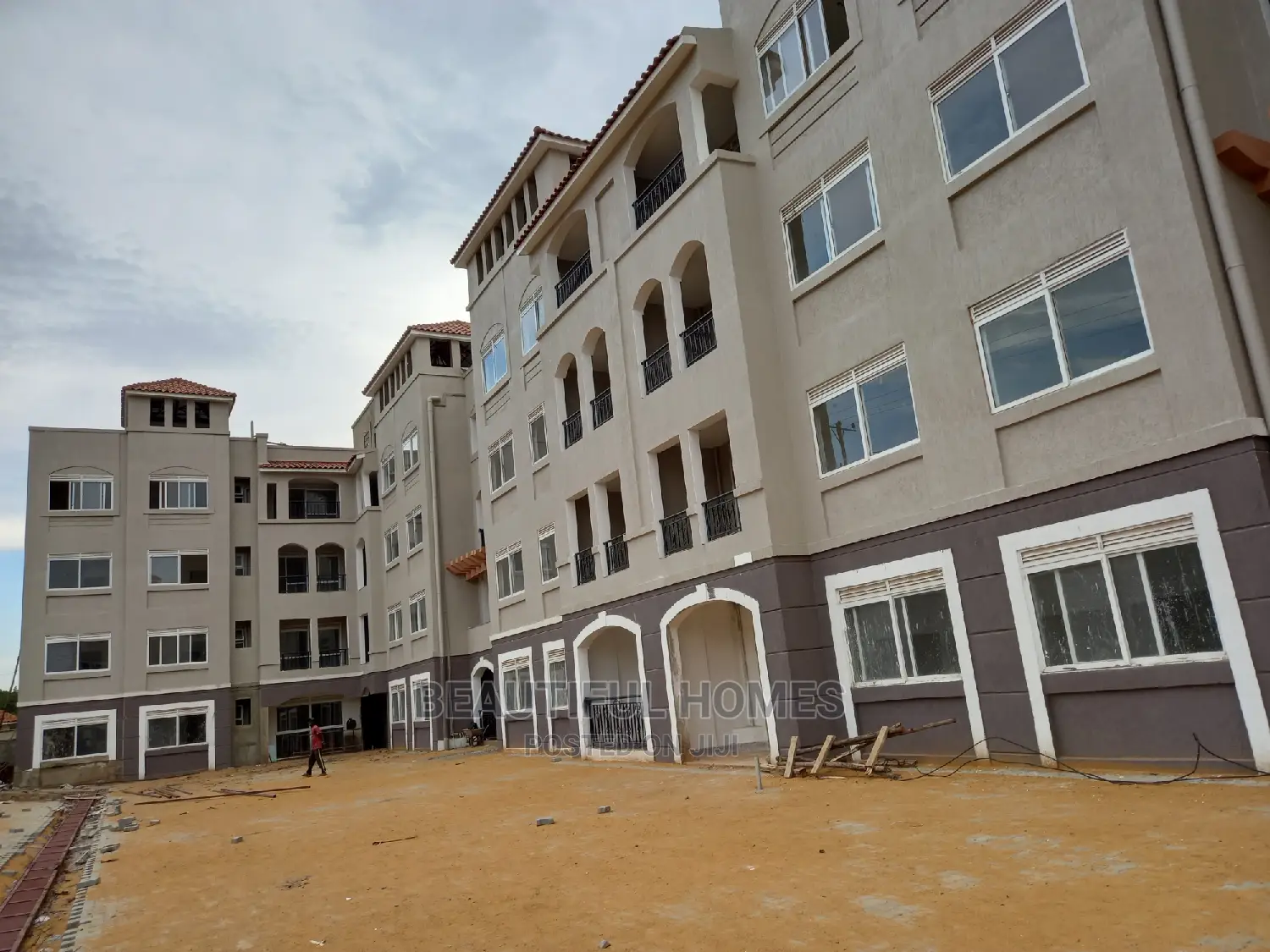 Furnished 2bdrm Condo in Naalya Estate, Central Division for Sale