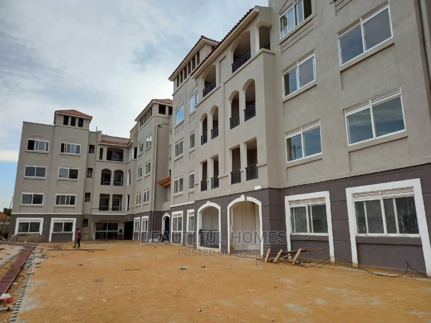 Furnished 2bdrm Condo in Naalya Estate, Central Division for Sale
