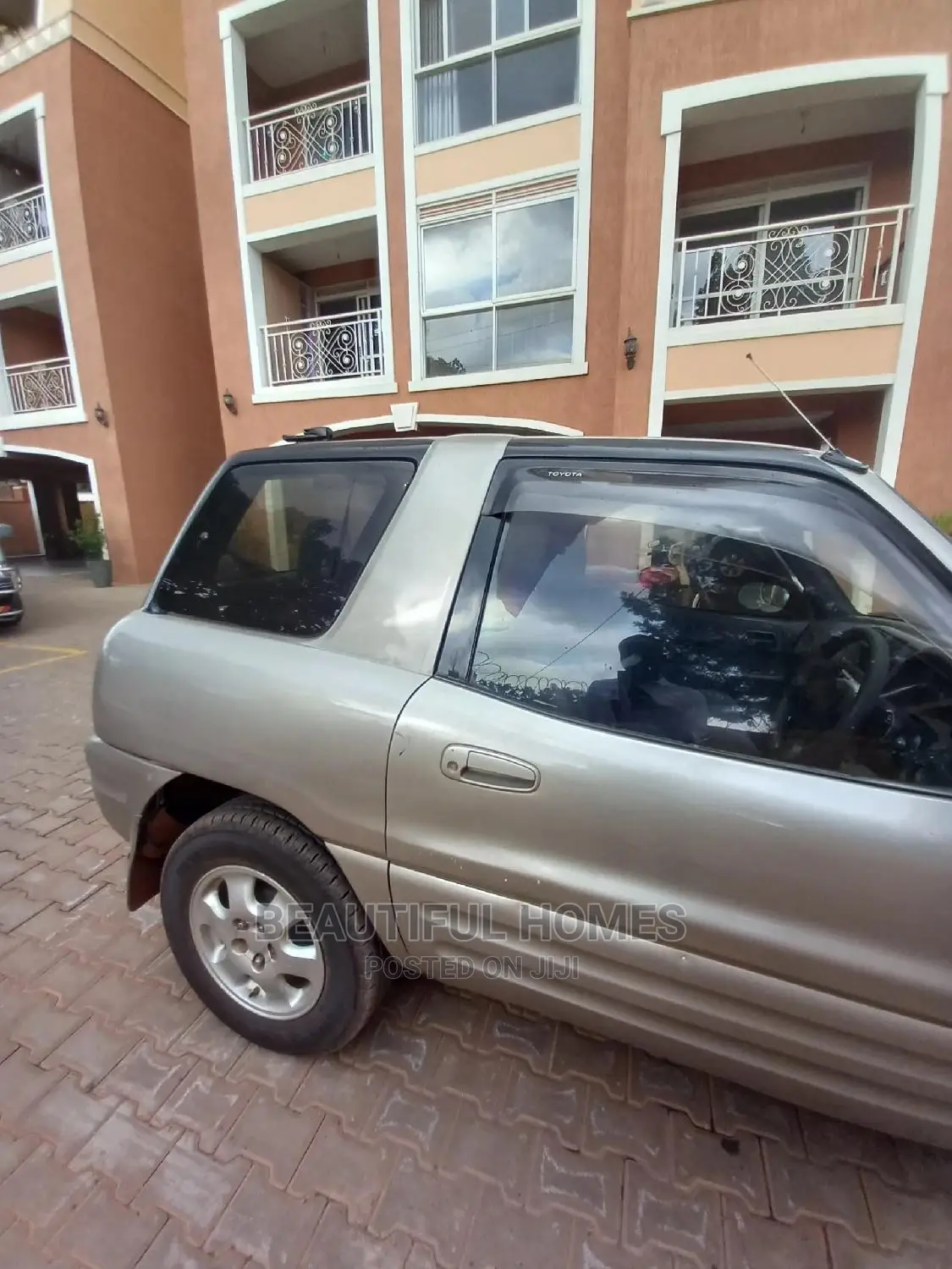 Furnished 2bdrm Condo in Bukoto, Central Division for sale