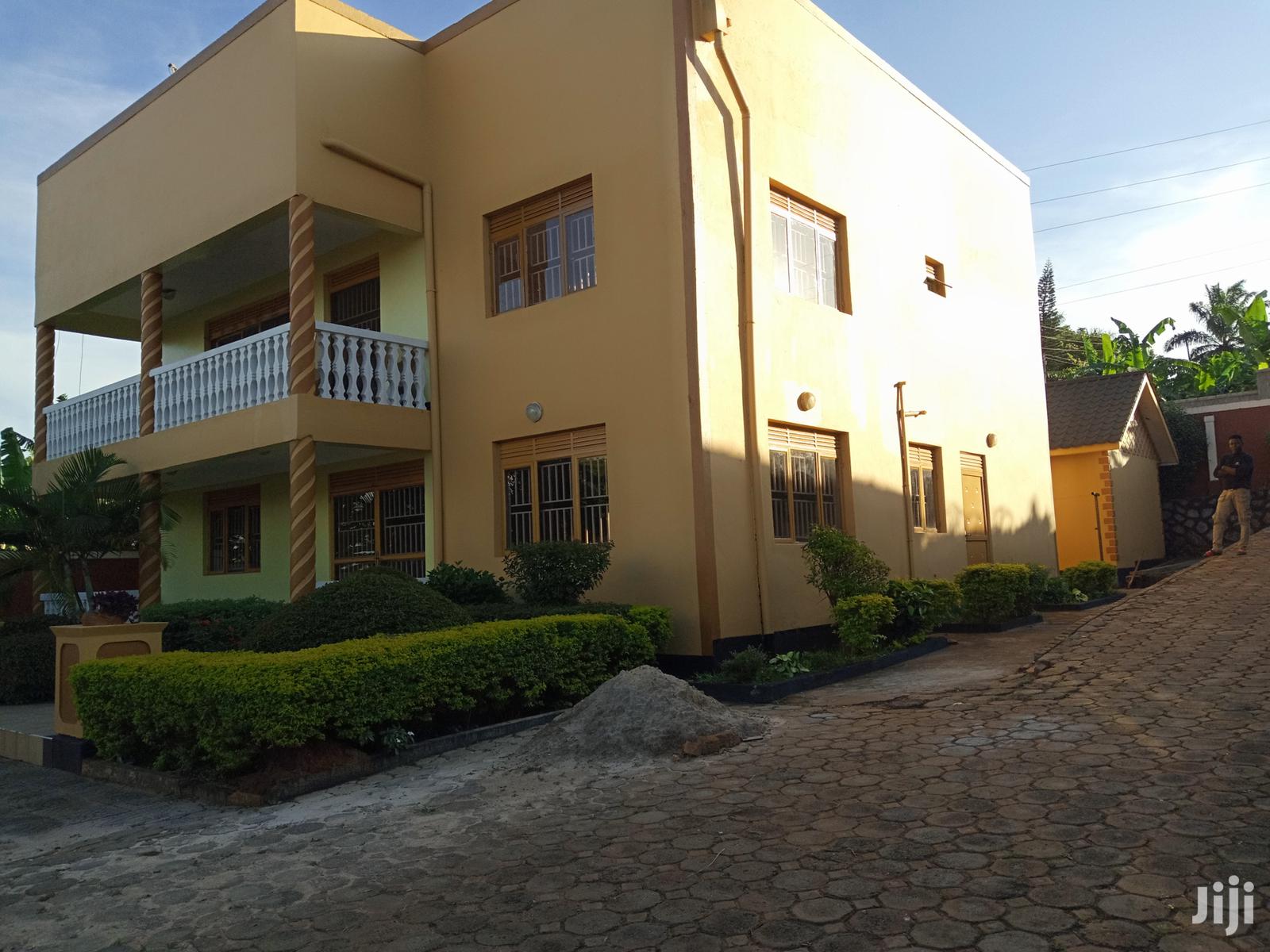 Bunga Very Nice House for Sell