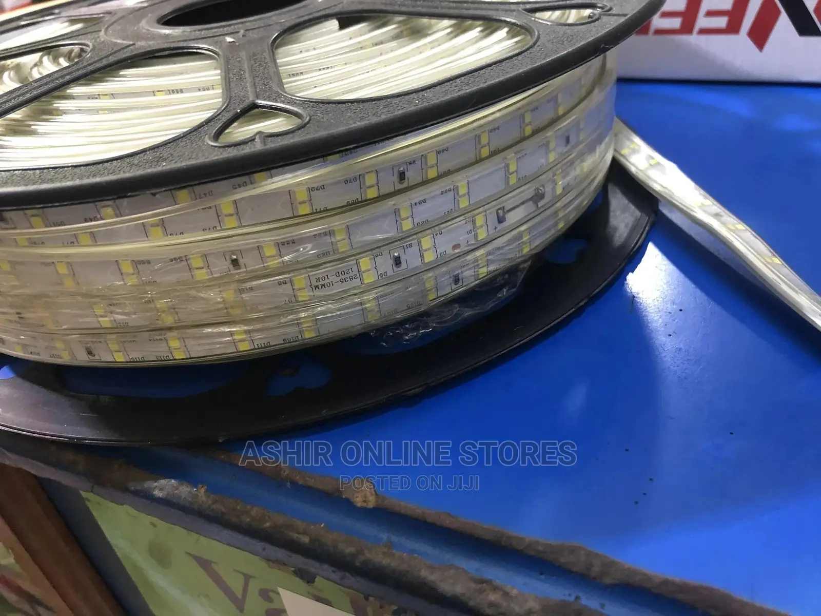 White Strip Light for 50meters