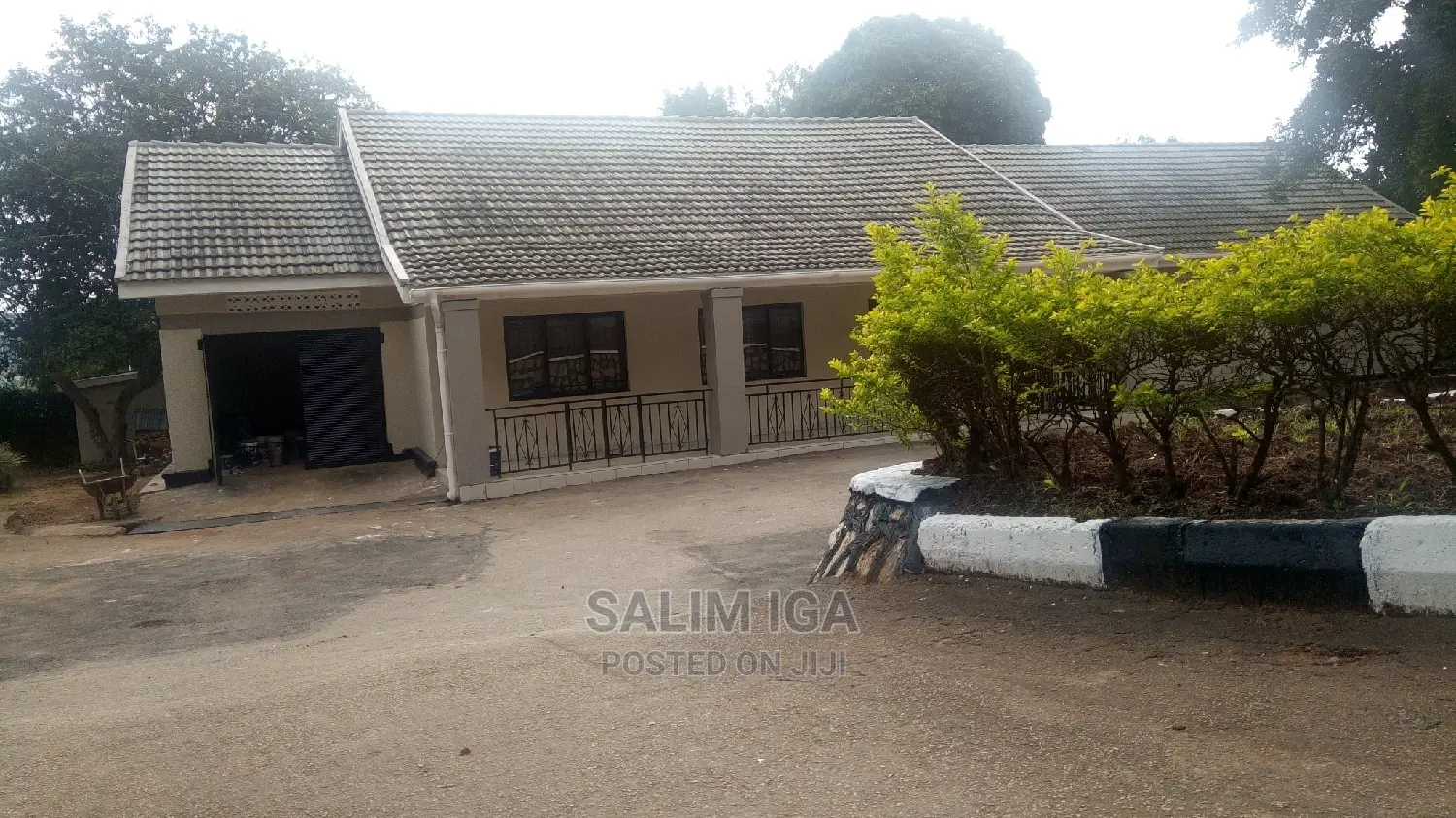 4bdrm Bungalow in Kololo Property, Central Division for Rent