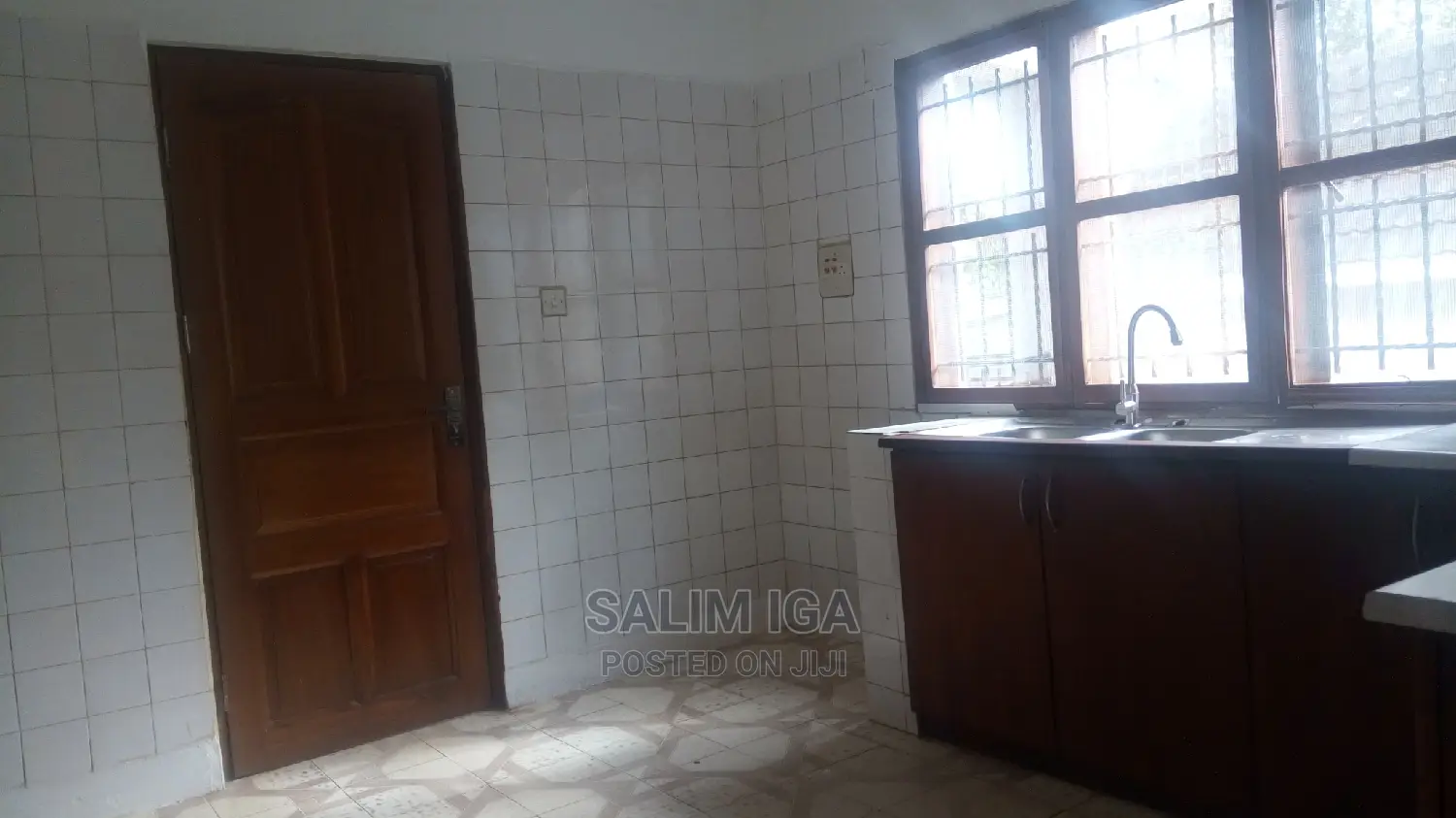 4bdrm Bungalow in Kololo Property, Central Division for Rent