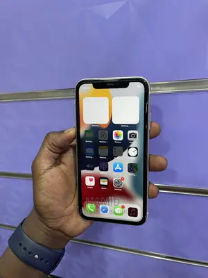 Apple iPhone 11 64 GB White
