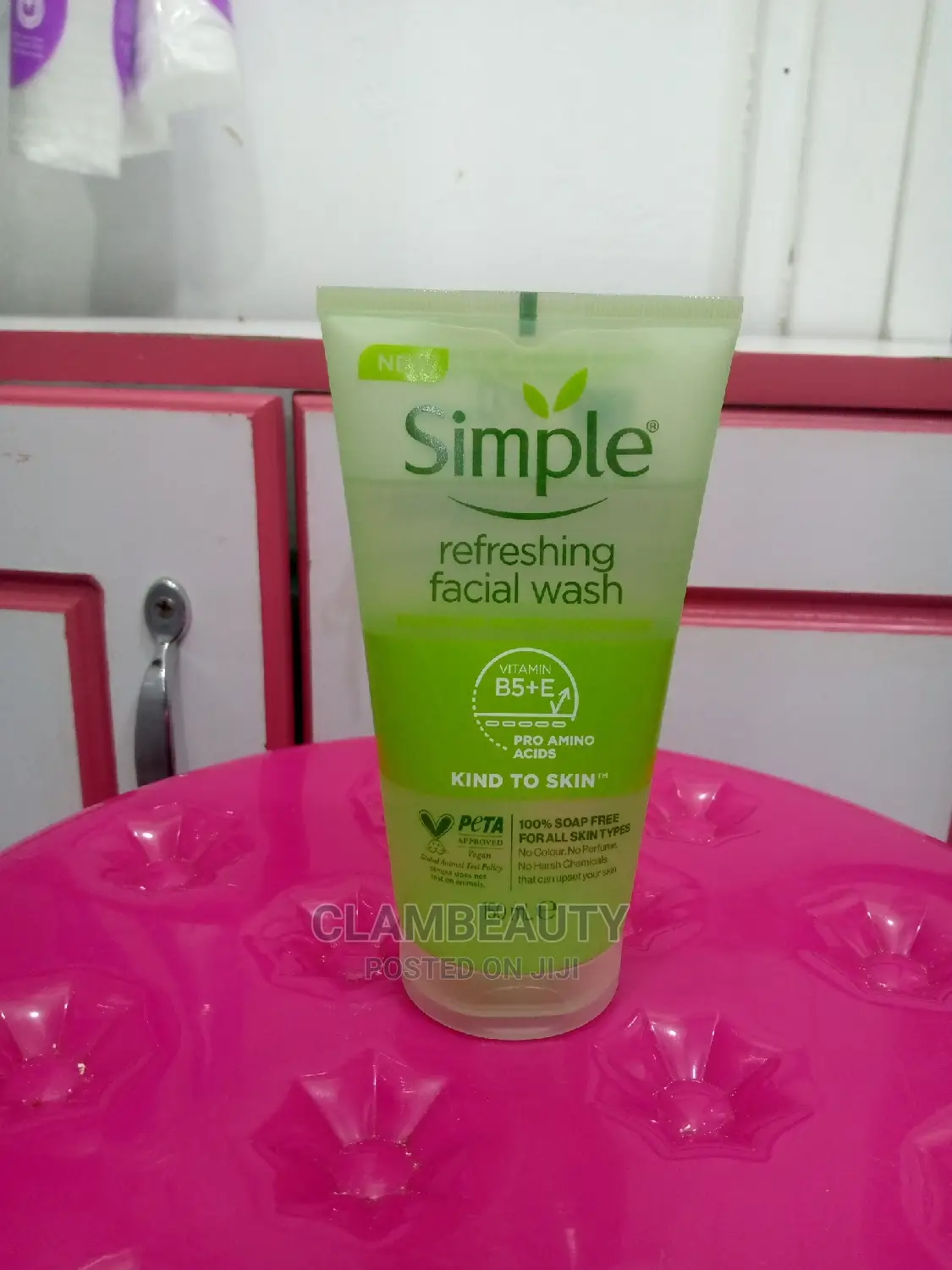 Simple Refreshing Facial Wash